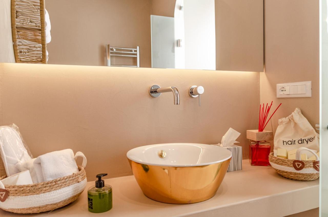 Apulia Charming Suites - Casa Rossa Suite Perla E Suite Corallo Савеллетри Экстерьер фото